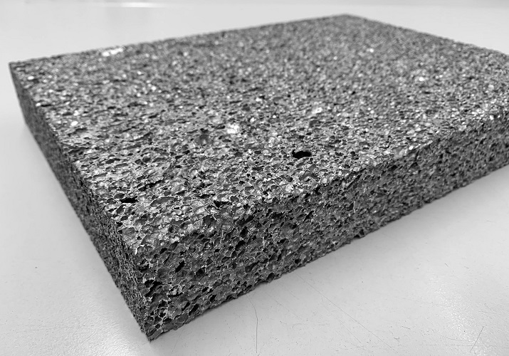 Abbildung des Materials 'Geschlossenzelliger Aluminiumschaum'
